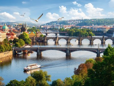 25-PRA) Prag