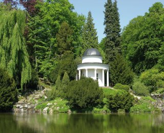 &copy; R. Biedermann - shutterstock.com/2013